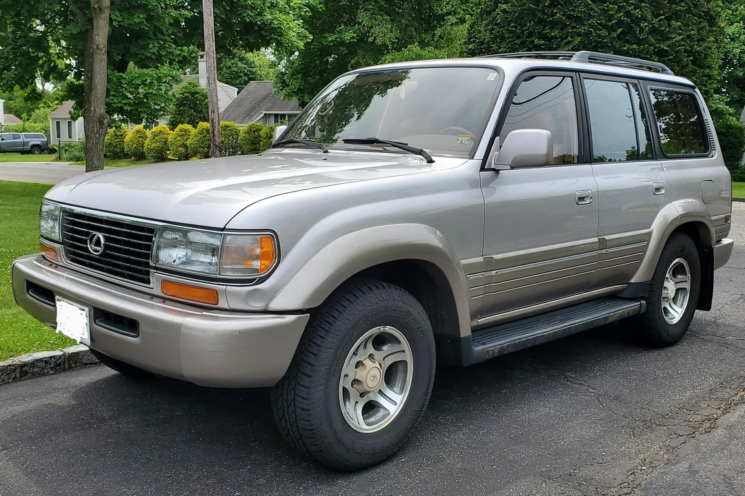 1996 Lexus LX 1st Gen - Image 3 of 31