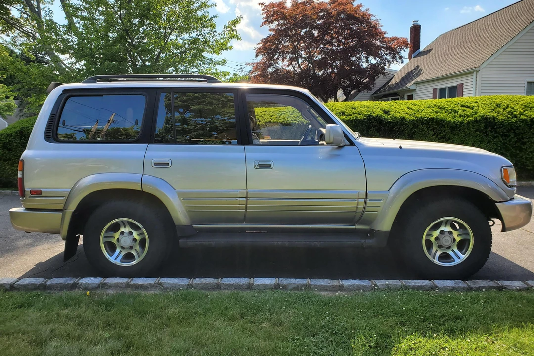 1996 Lexus LX 1st Gen - Image 4 of 31