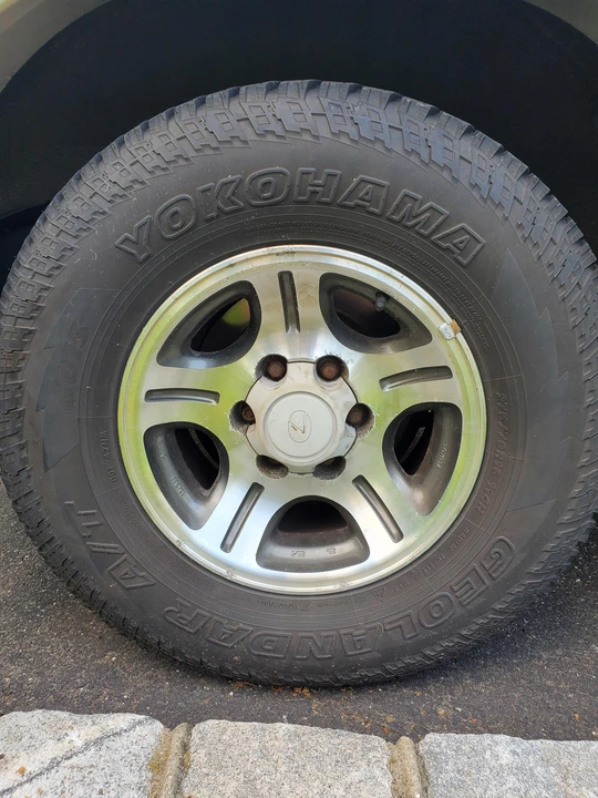 1996 Lexus LX 1st Gen - Image 25 of 31