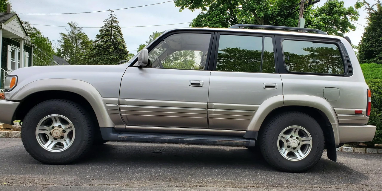 1996 Lexus LX 1st Gen - Image 10 of 31