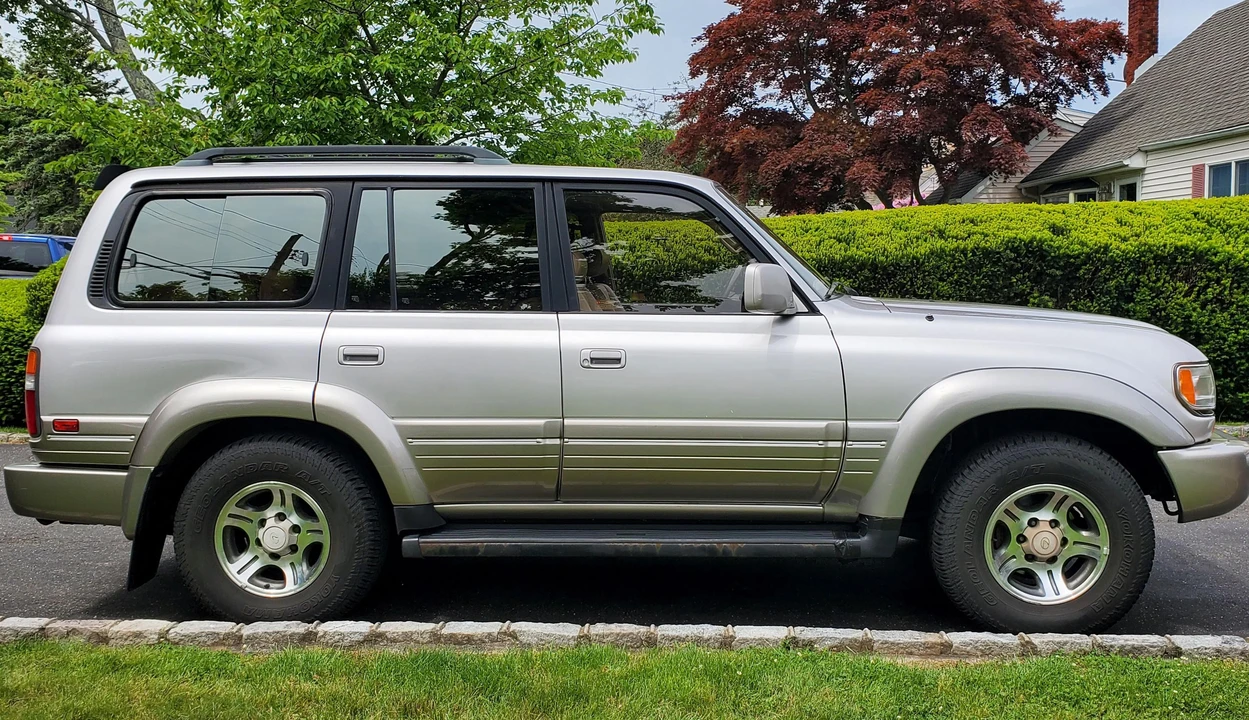 1996 Lexus LX 1st Gen - Image 16 of 31
