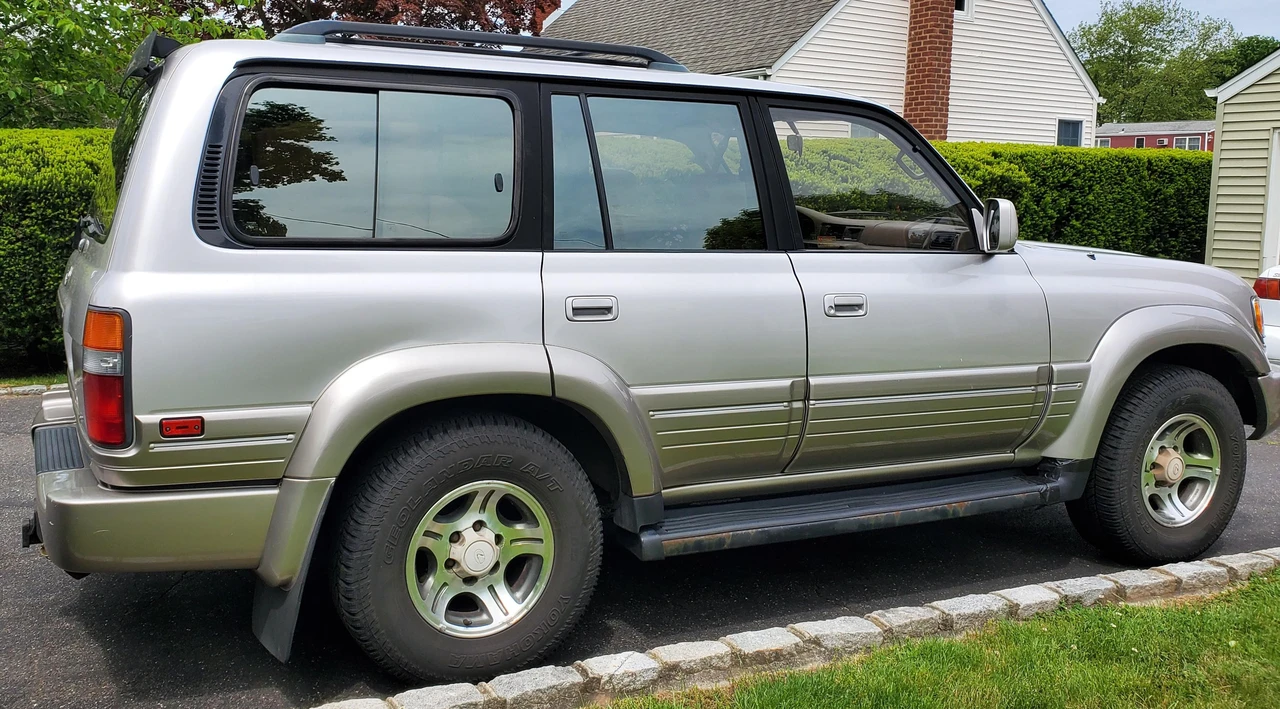 1996 Lexus LX 1st Gen - Image 15 of 31