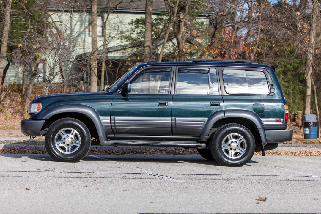 1996 Lexus LX 1st Gen - Image 7 of 31