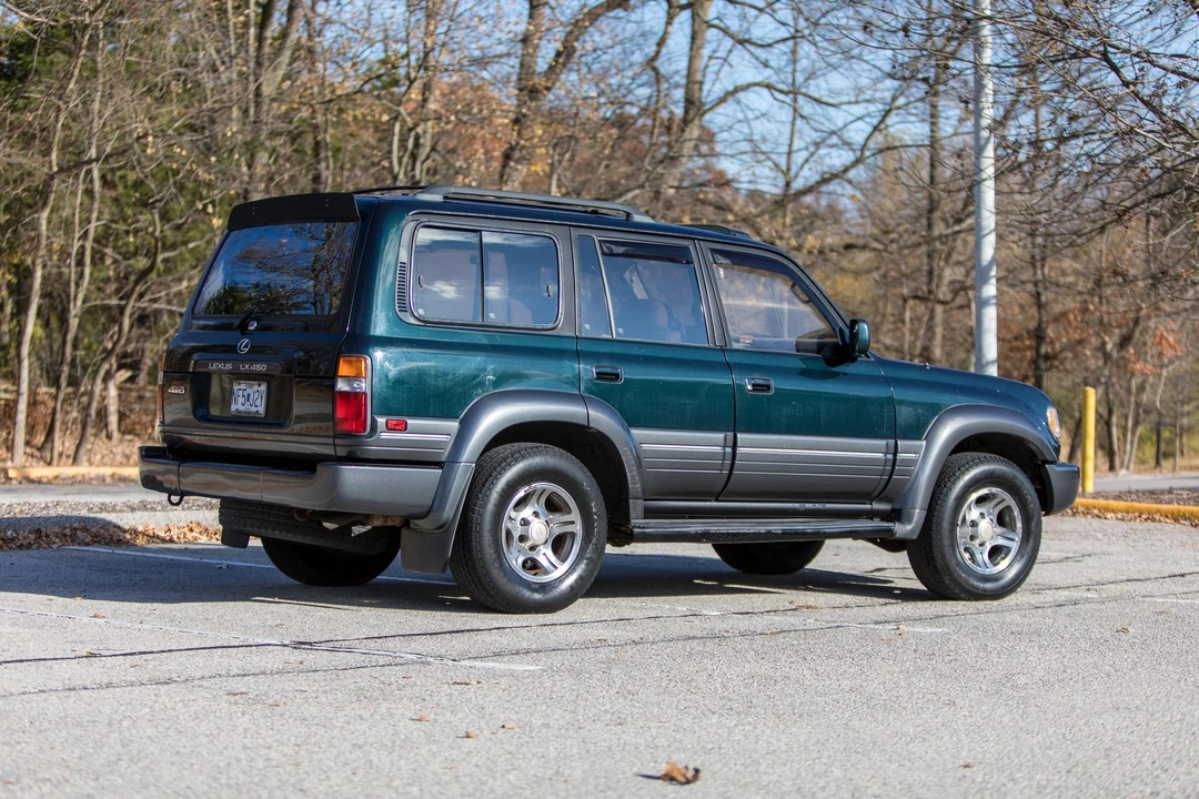 1996 Lexus LX 1st Gen - Image 9 of 31
