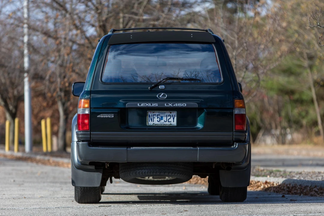 1996 Lexus LX 1st Gen - Image 5 of 31