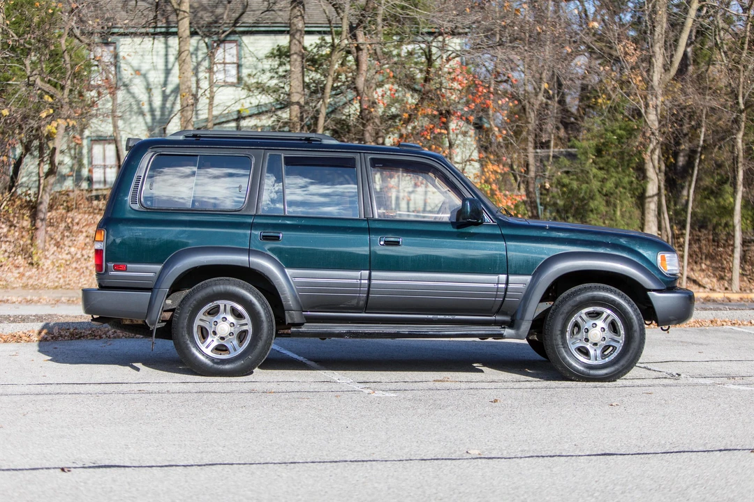 1996 Lexus LX 1st Gen - Image 3 of 31