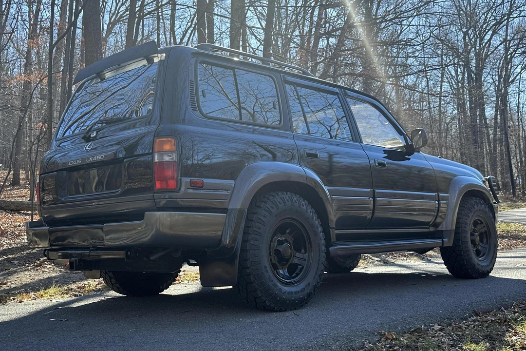 1996 Lexus LX 1st Gen - Image 4 of 31