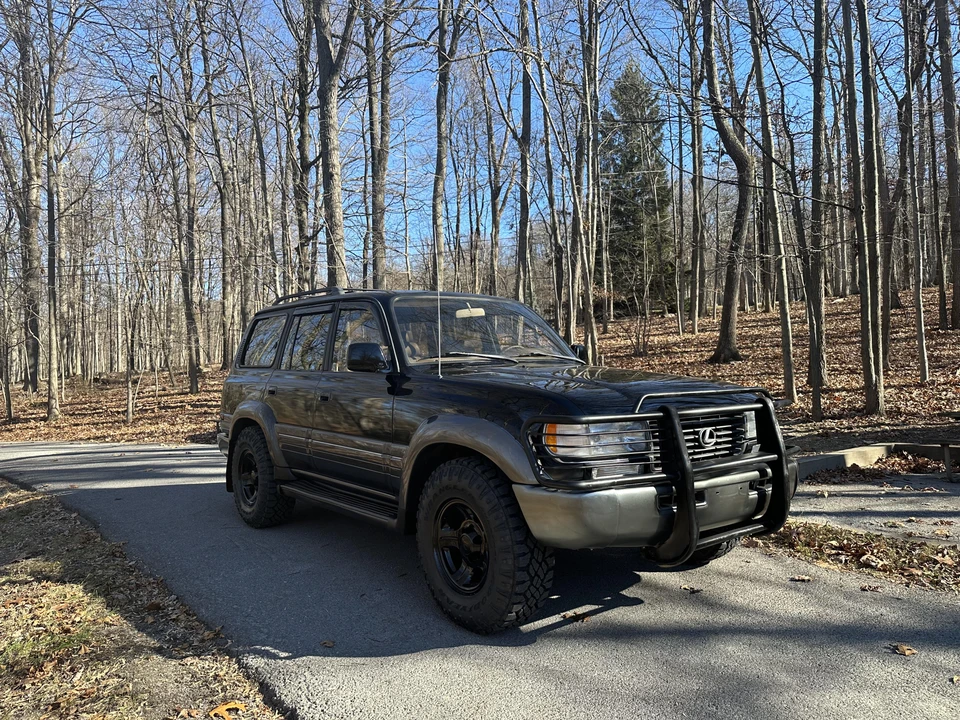 1996 Lexus LX 1st Gen - Image 26 of 31