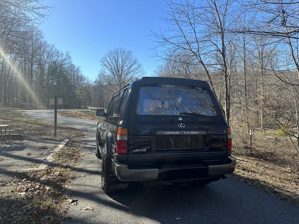 1996 Lexus LX 1st Gen - Image 17 of 31