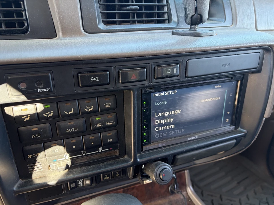 1996 Lexus LX 1st Gen - Image 16 of 18