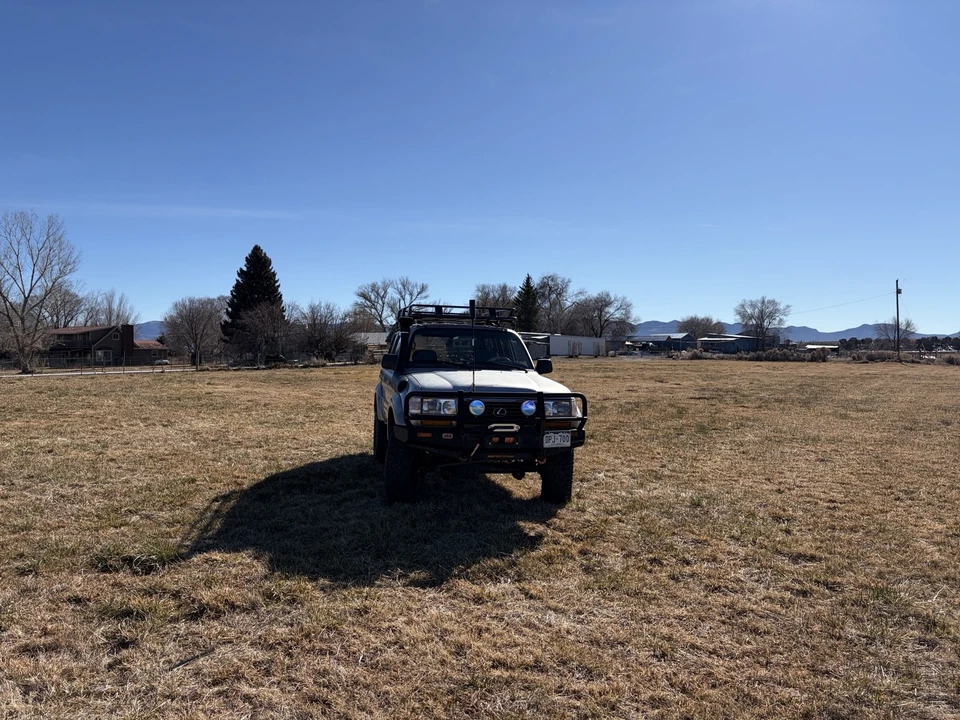 1996 Lexus LX 1st Gen - Image 9 of 18
