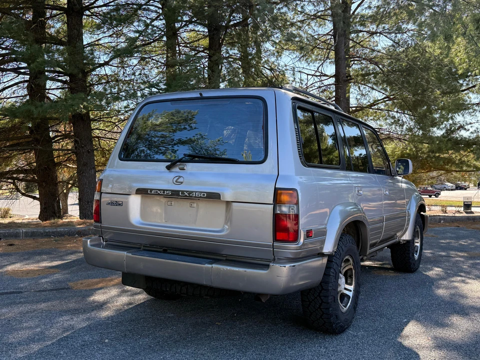 1996 Lexus LX 1st Gen - Image 19 of 31