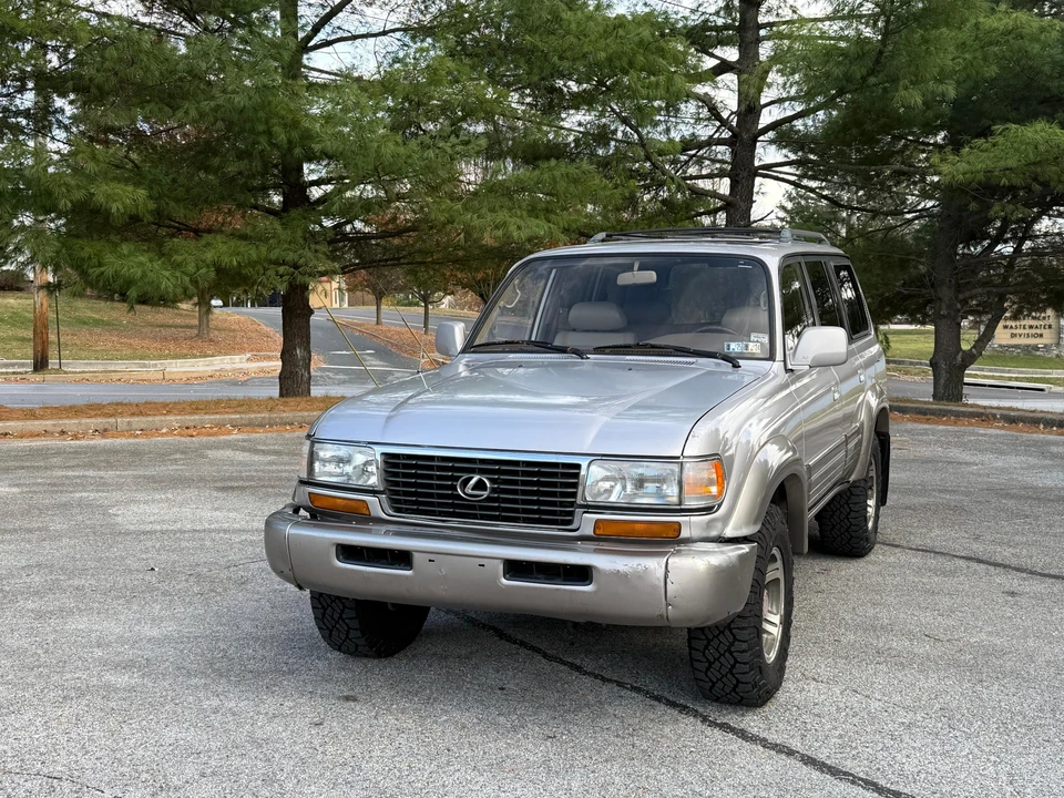 1996 Lexus LX 1st Gen - Image 10 of 31