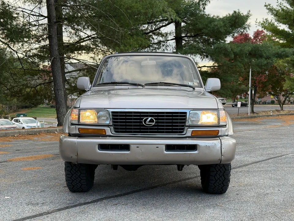 1996 Lexus LX 1st Gen - Image 8 of 31