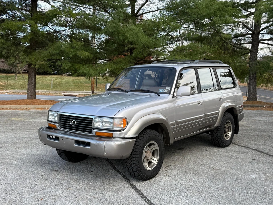 1996 Lexus LX 1st Gen - Image 13 of 31