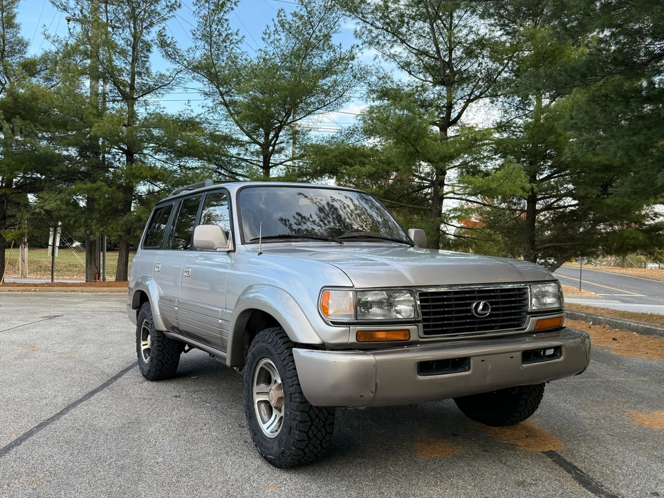 1996 Lexus LX 1st Gen - Image 28 of 31