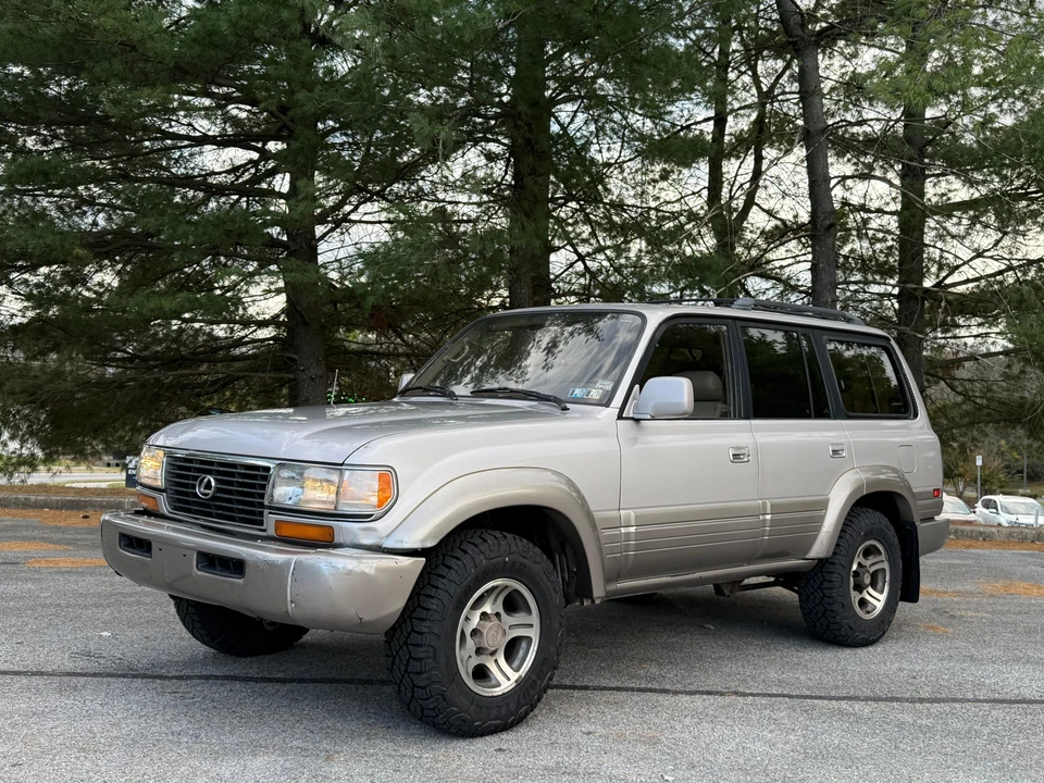 1996 Lexus LX 1st Gen - Image 14 of 31