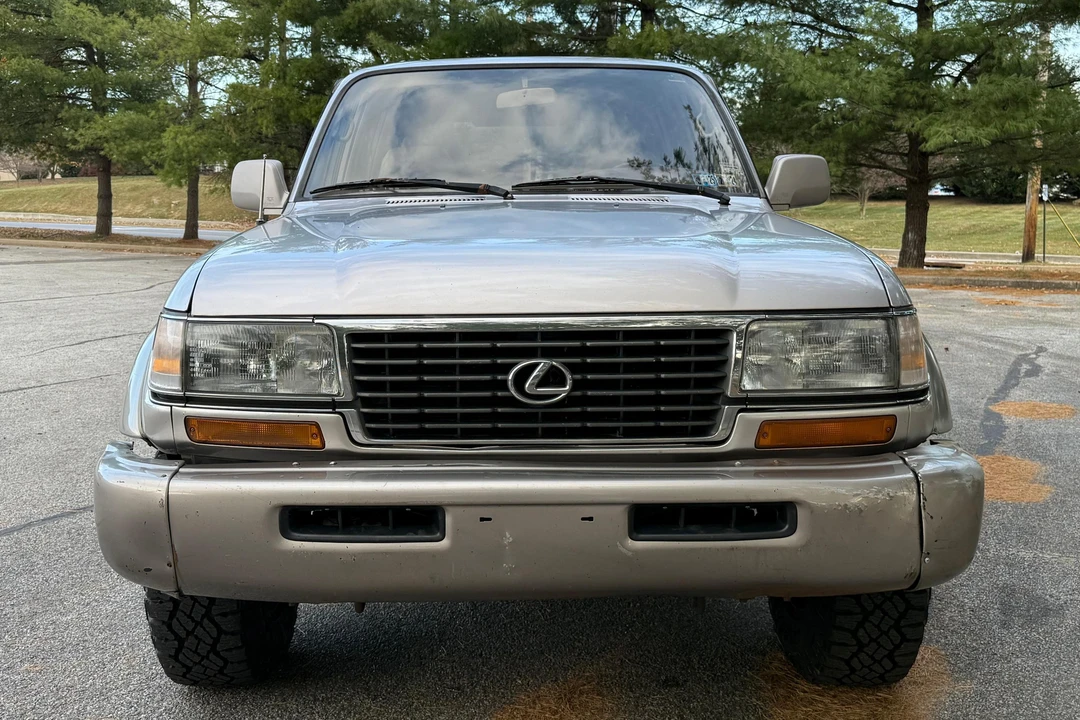 1996 Lexus LX 1st Gen - Image 2 of 31