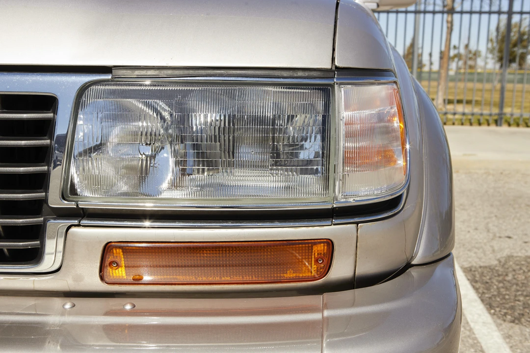 1996 Lexus LX 1st Gen - Image 20 of 31