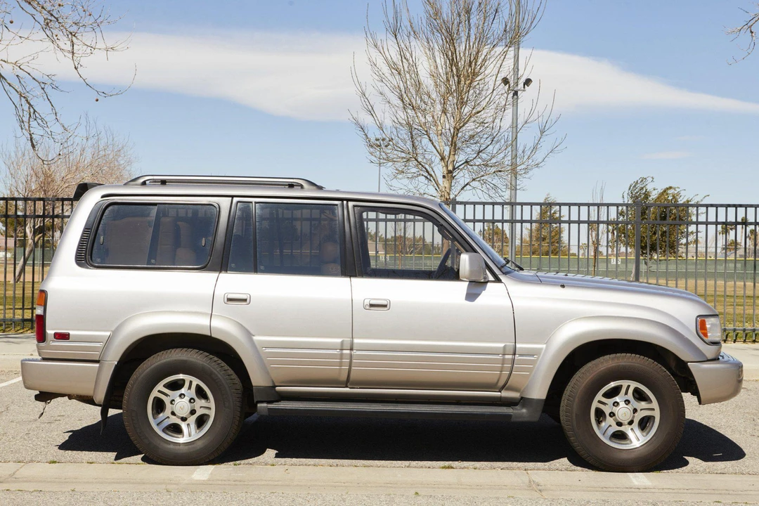 1996 Lexus LX 1st Gen - Image 3 of 31