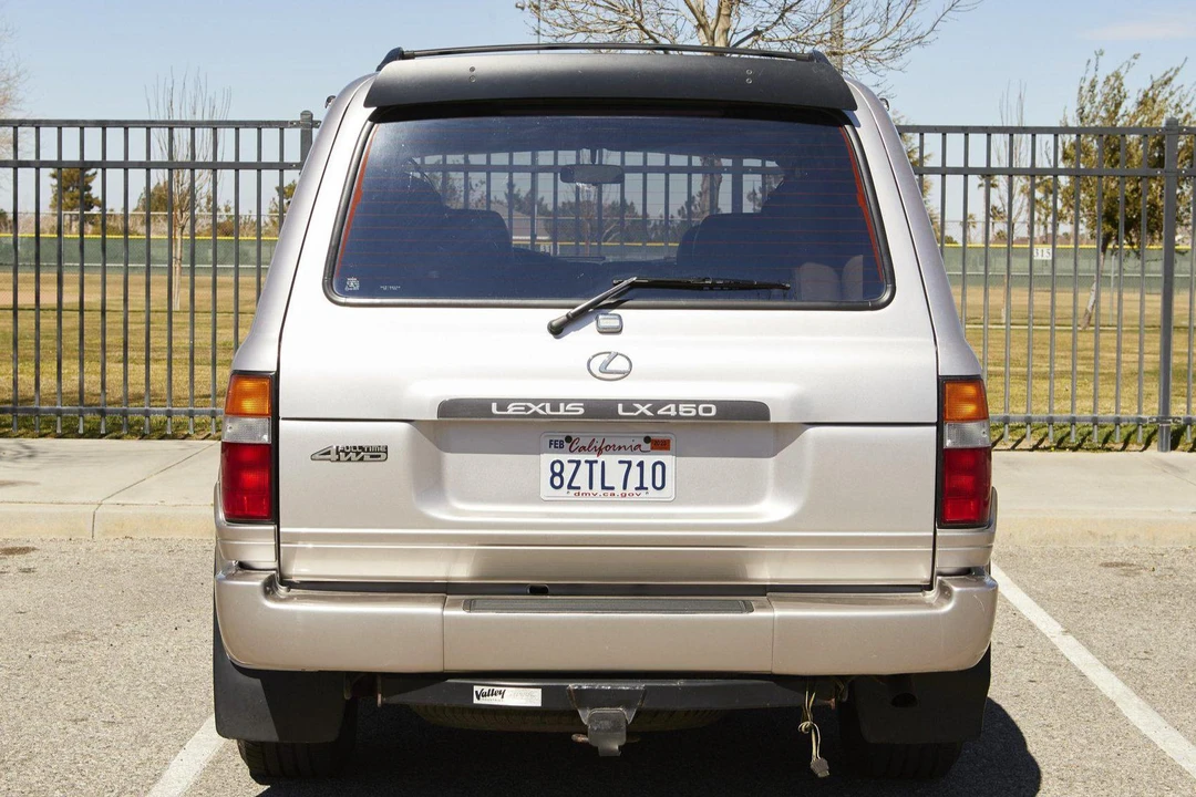 1996 Lexus LX 1st Gen - Image 5 of 31