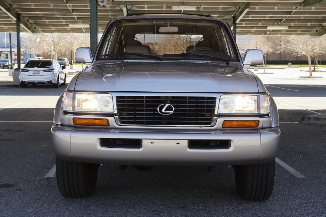 1996 Lexus LX 1st Gen - Image 7 of 31