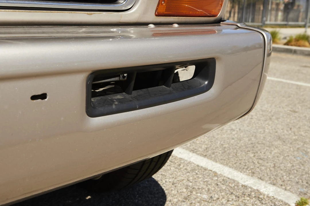 1996 Lexus LX 1st Gen - Image 19 of 31