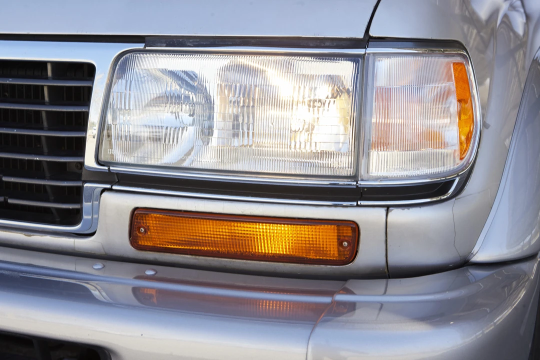 1996 Lexus LX 1st Gen - Image 24 of 31