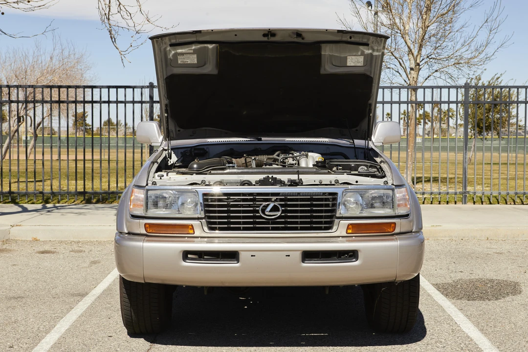 1996 Lexus LX 1st Gen - Image 13 of 31