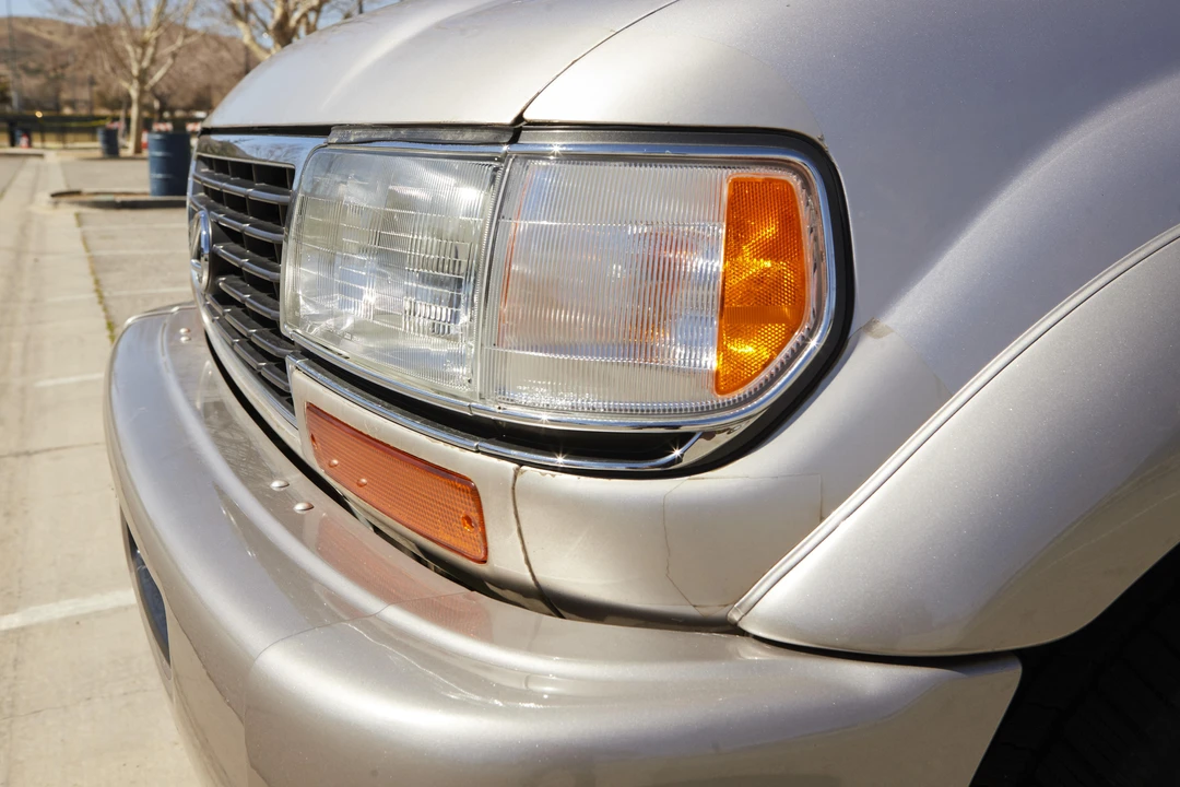 1996 Lexus LX 1st Gen - Image 25 of 31
