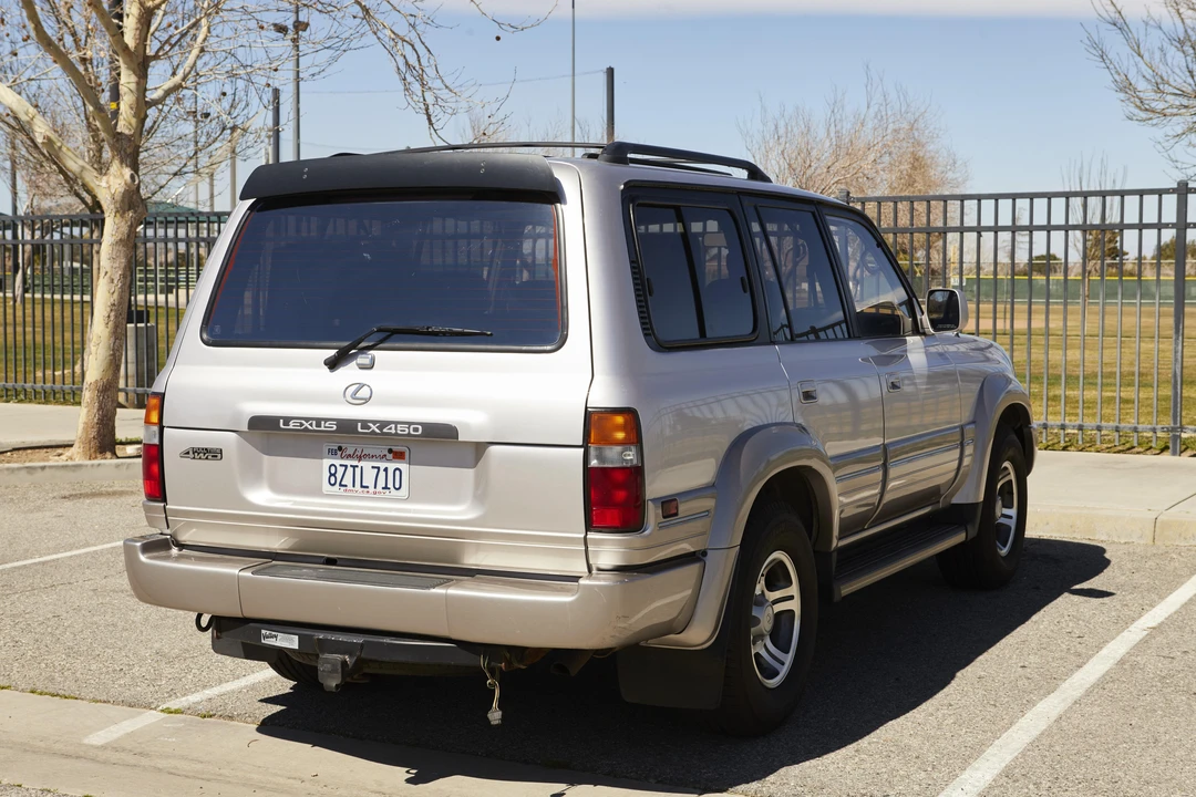 1996 Lexus LX 1st Gen - Image 10 of 31