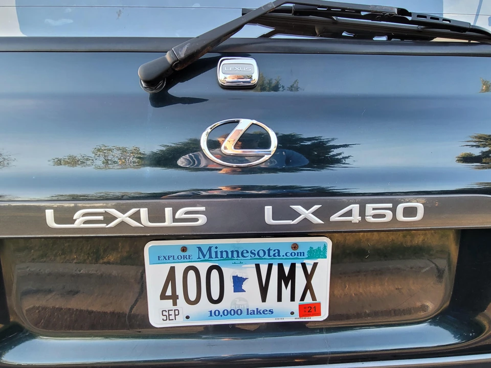 1996 Lexus LX 1st Gen - Image 23 of 31