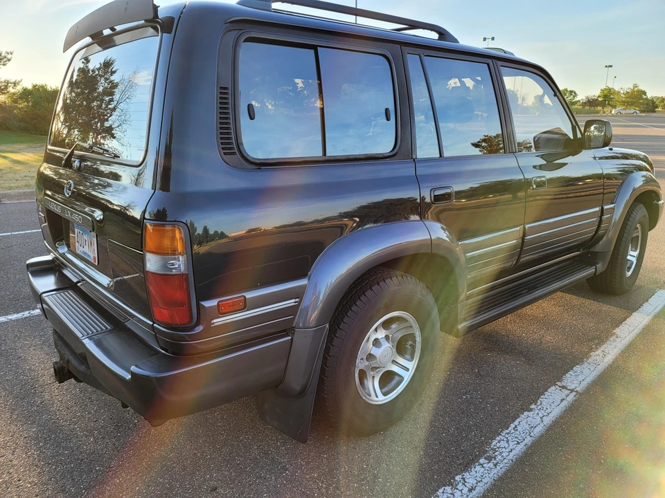 1996 Lexus LX 1st Gen - Image 24 of 31