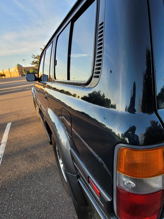1996 Lexus LX 1st Gen - Image 17 of 31