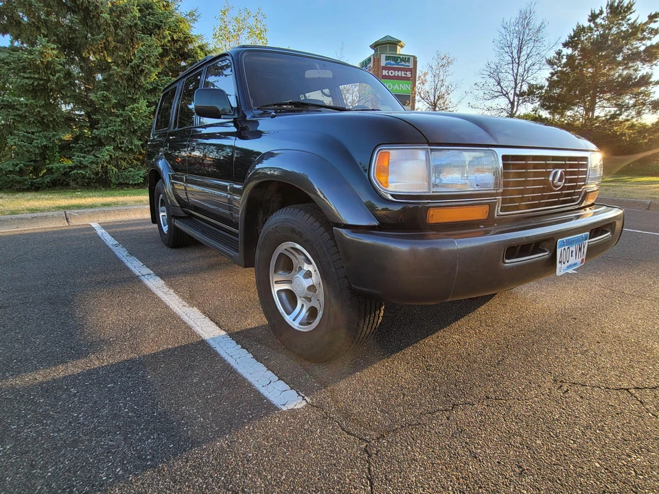 1996 Lexus LX 1st Gen - Image 27 of 31