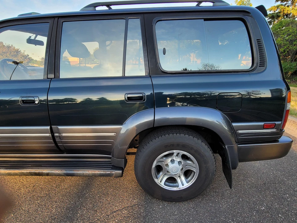 1996 Lexus LX 1st Gen - Image 15 of 31
