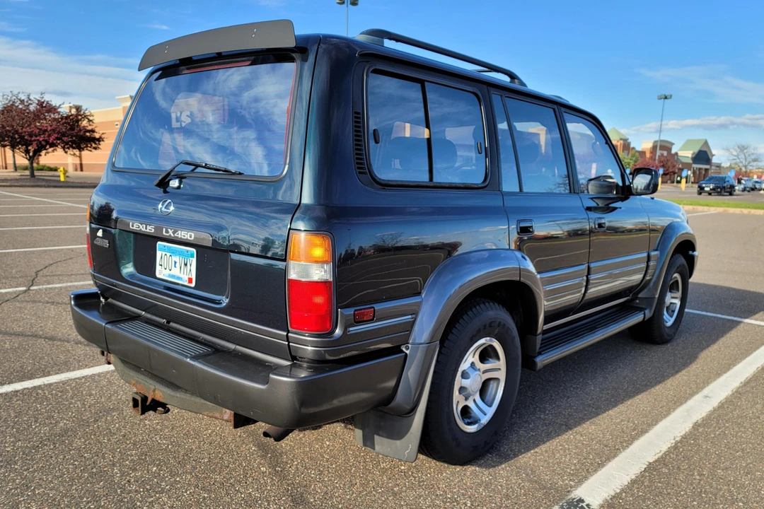 1996 Lexus LX 1st Gen - Image 5 of 31