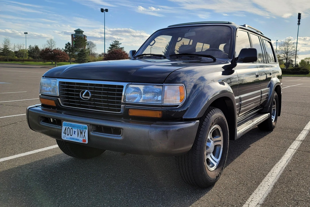 1996 Lexus LX 1st Gen - Image 2 of 31