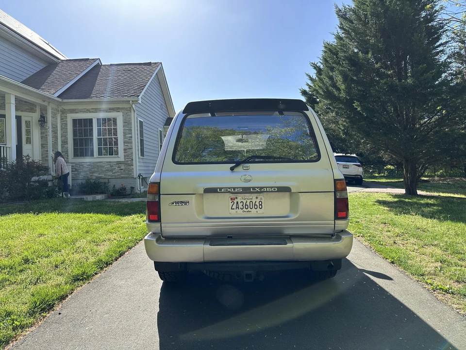 1996 Lexus LX 1st Gen - Image 17 of 31