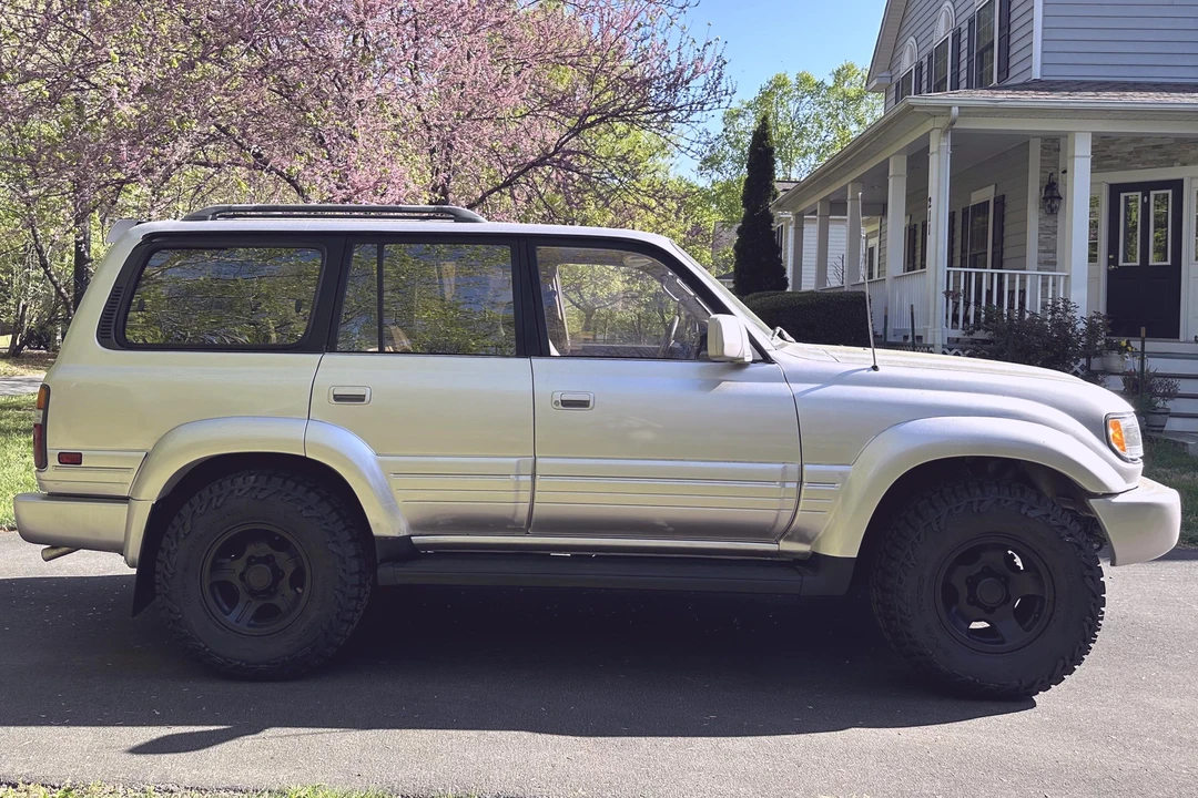 1996 Lexus LX 1st Gen - Image 3 of 31