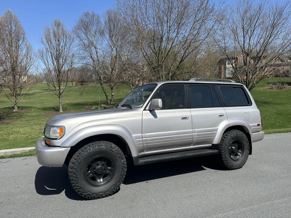 1996 Lexus LX 1st Gen - Image 12 of 31