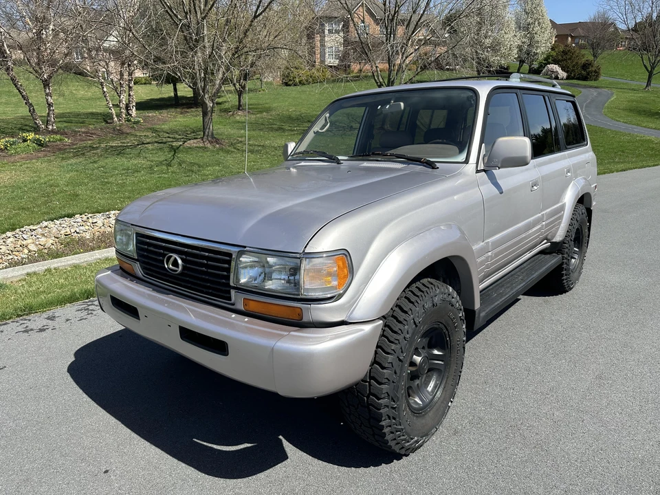1996 Lexus LX 1st Gen - Image 8 of 31