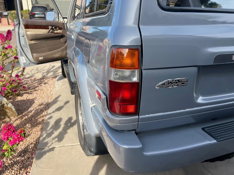 1996 Lexus LX 1st Gen - Image 25 of 31