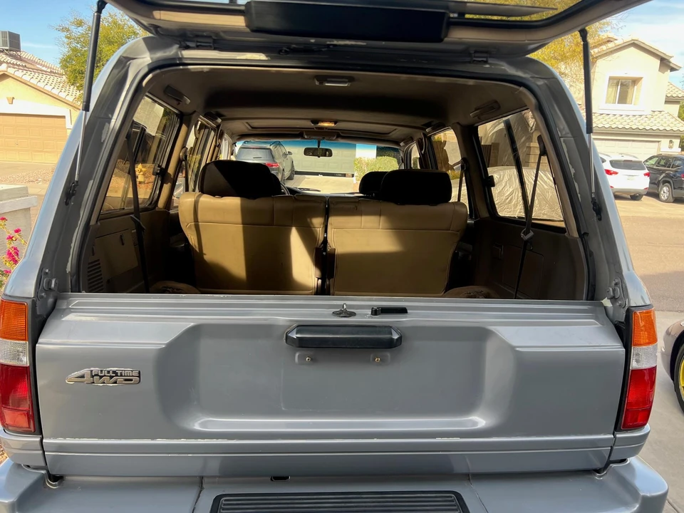 1996 Lexus LX 1st Gen - Image 27 of 31