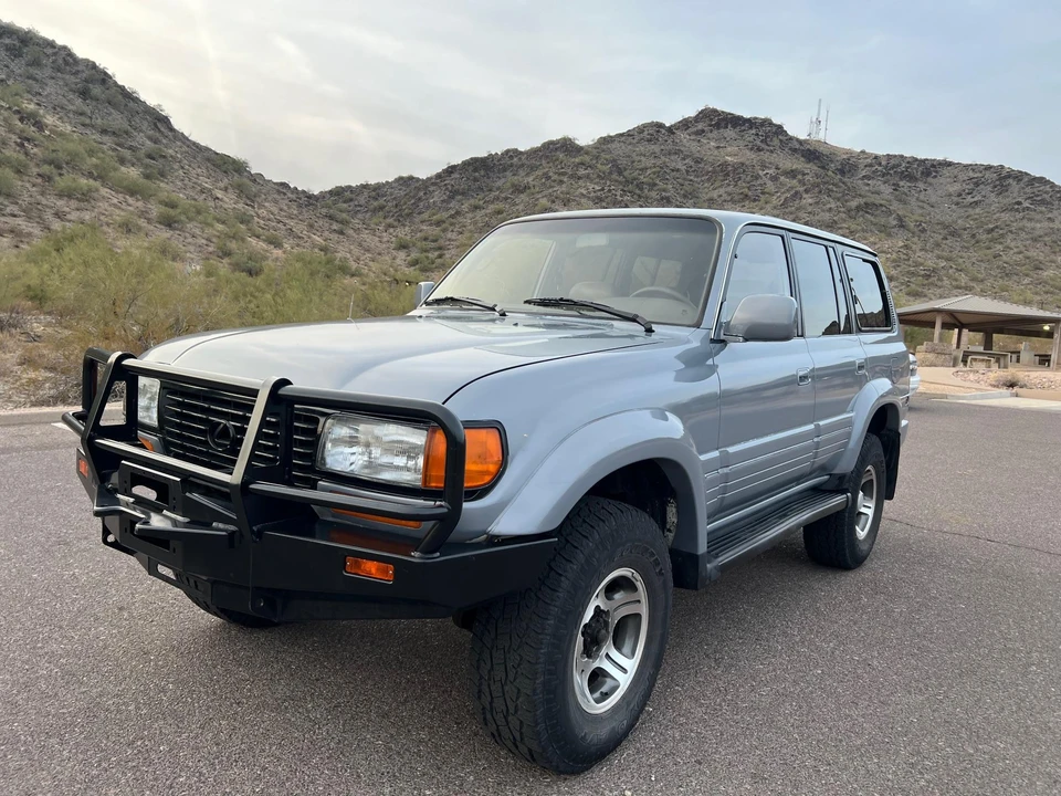 1996 Lexus LX 1st Gen - Image 8 of 31