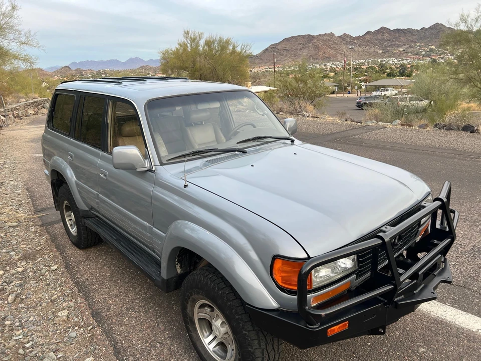 1996 Lexus LX 1st Gen - Image 15 of 31