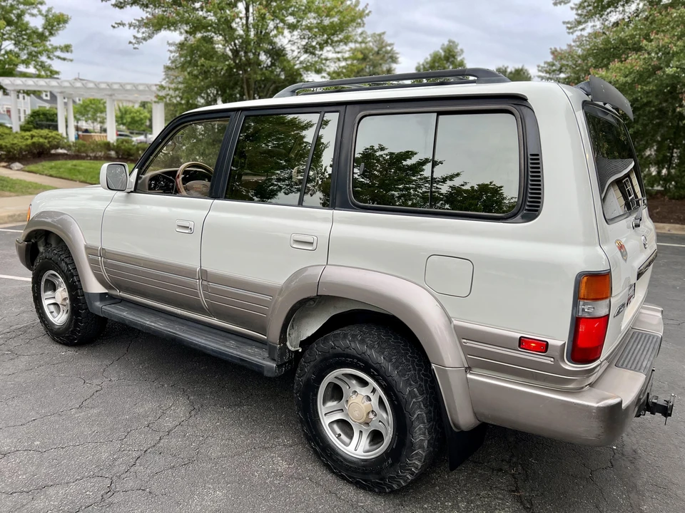 1996 Lexus LX 1st Gen - Image 10 of 31