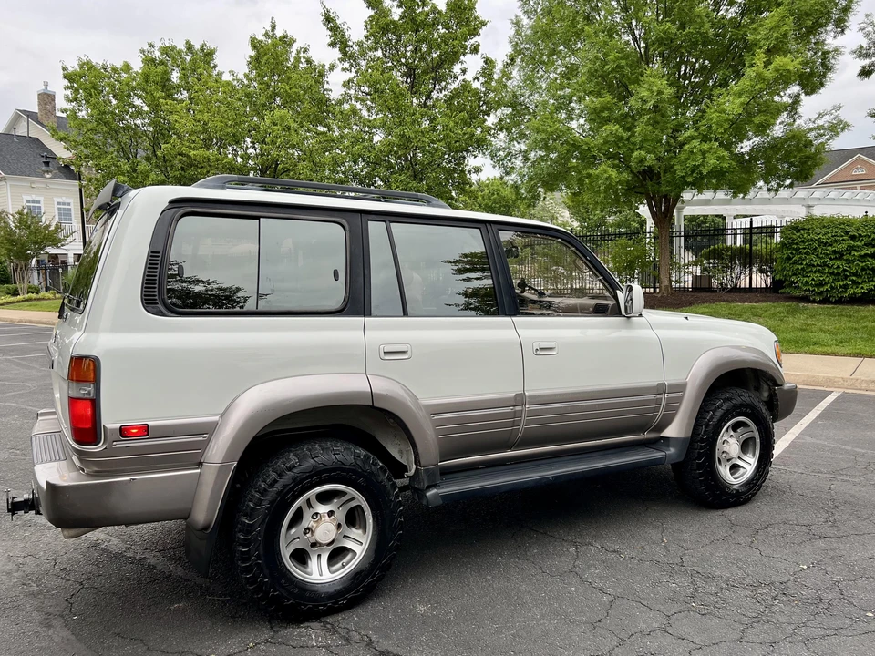 1996 Lexus LX 1st Gen - Image 12 of 31