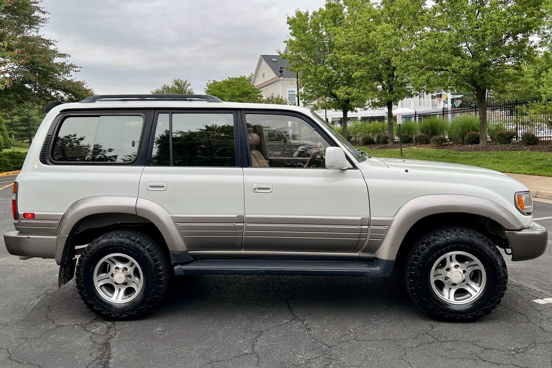 1996 Lexus LX 1st Gen - Image 3 of 31