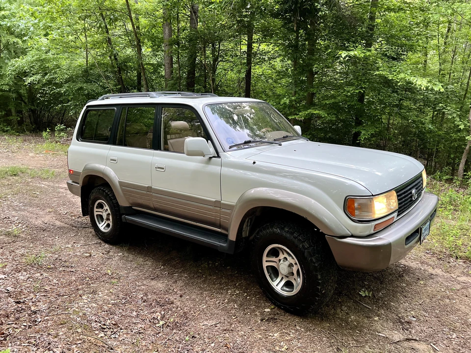 1996 Lexus LX 1st Gen - Image 18 of 31